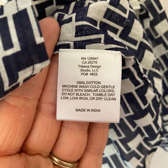 Nili Lotan Navy Blue White Allover Kate Print Button Down Shirt 100 Cotton Small - Picture 10 of 10